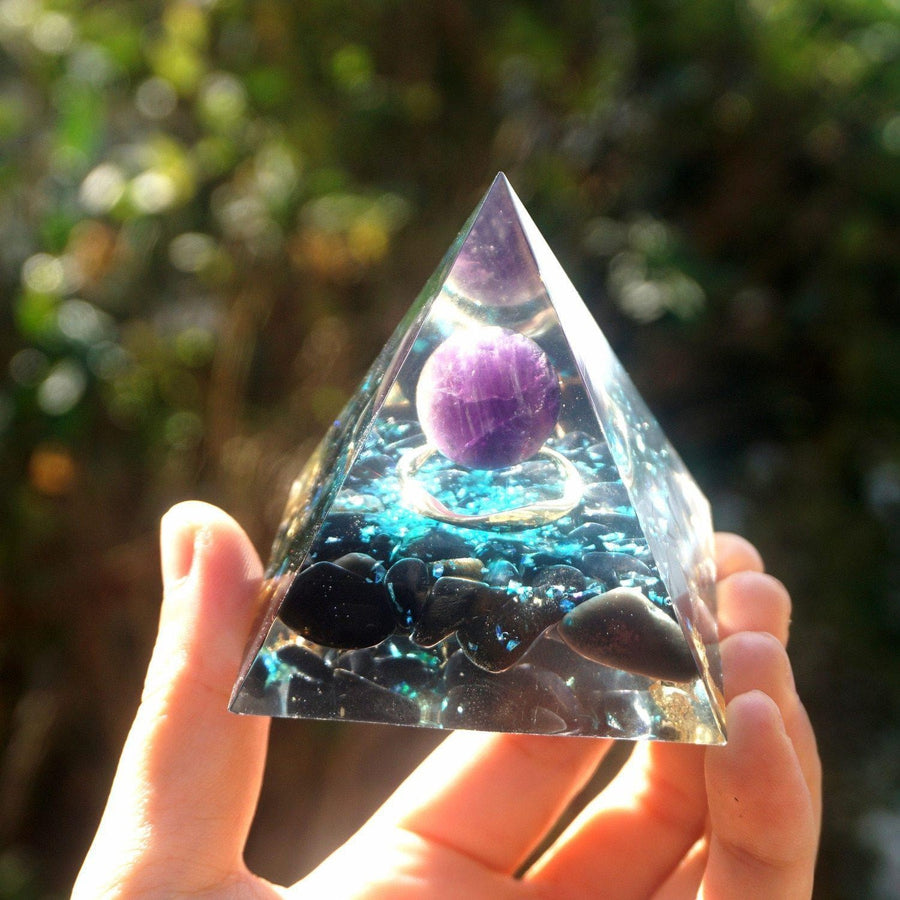 Pyramide Orgonite en Cristal, Améthyste et Obsidienne