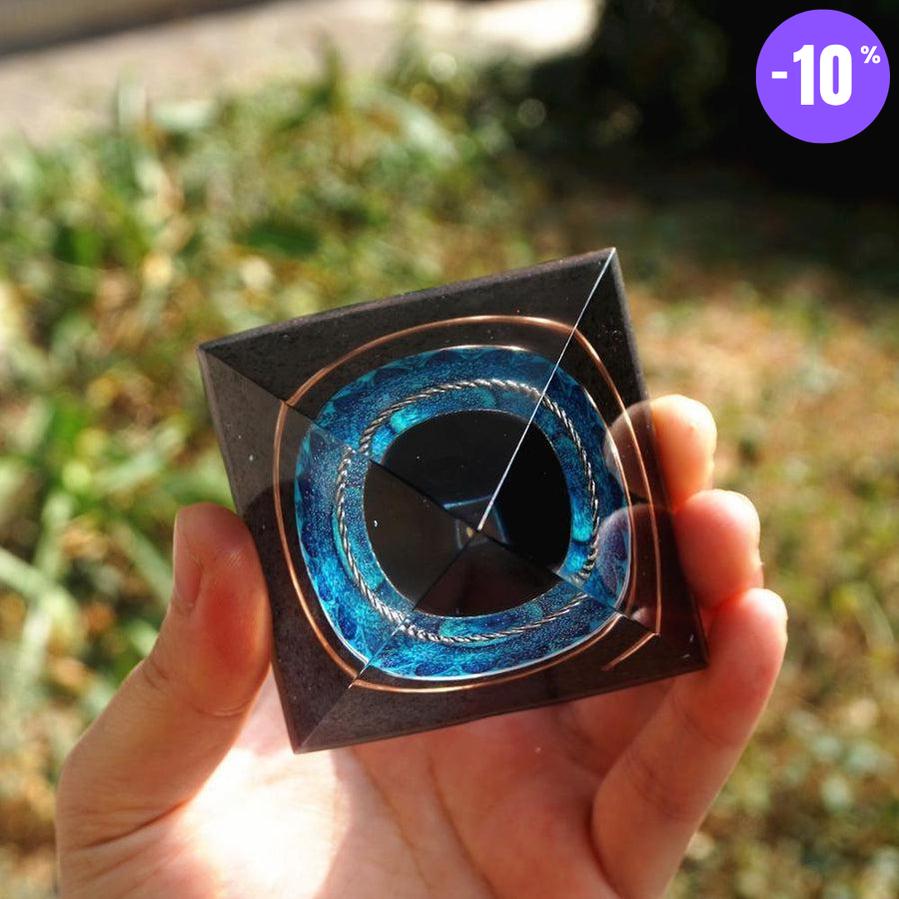 Pyramide Orgonite Obsidienne noire et cuivre