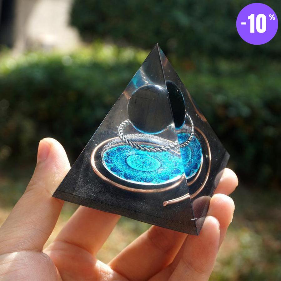 Pyramide Orgonite Obsidienne noire et cuivre