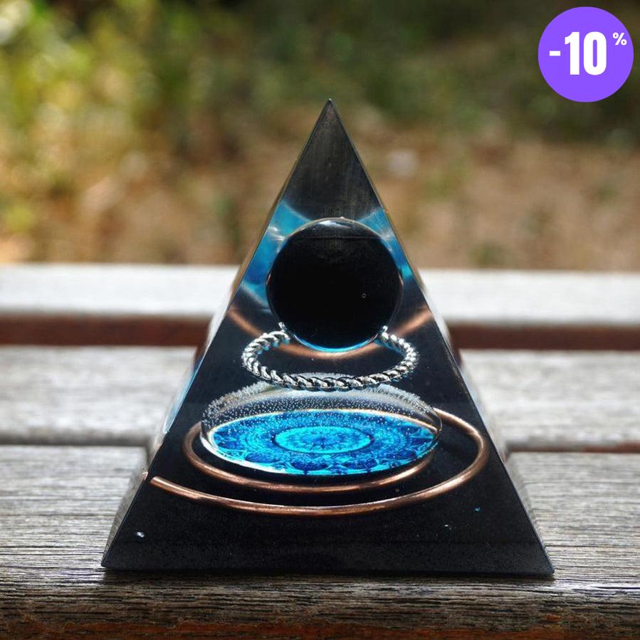 Pyramide Orgonite Obsidienne noire et cuivre